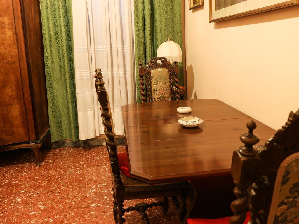 Casa Vacanze Scalone روما الغرفة الصورة